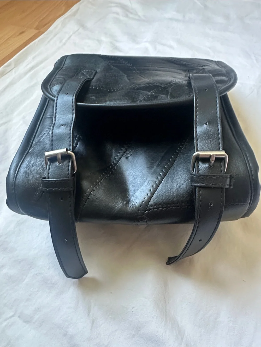 Diamond Plate Moto motorcycle Sissy bar buckle pouch Black Leather Bag New